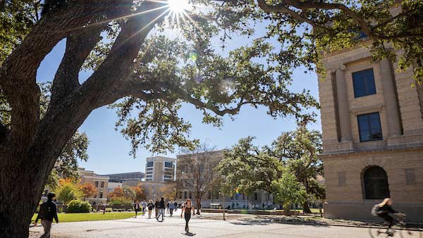 students walking on campus on the first day of fall class 